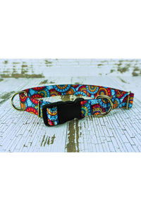closeup of the mandala webbing on a light weight hands free leash belt.
