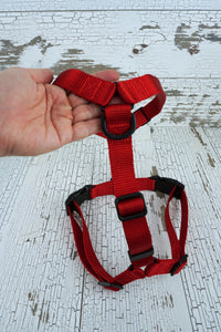 bottom view of the tsa friendly dog harness